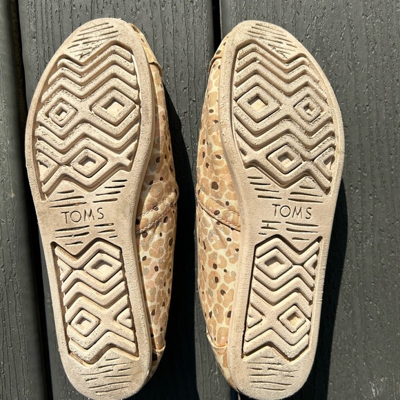 Tom’s Size 6.5 - Picture 4 of 5